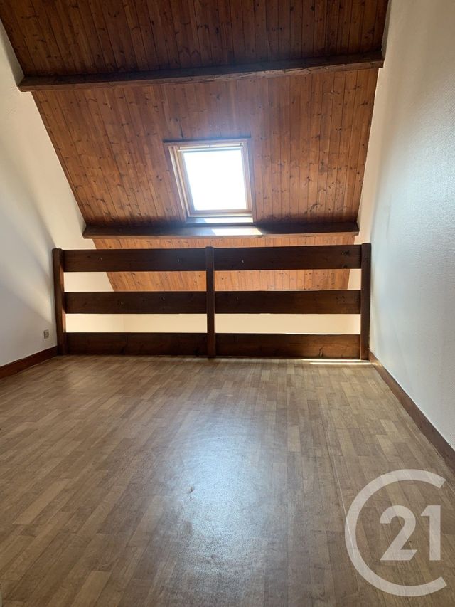 Appartement Duplex à louer - 2 pièces - 35.1 m2 - EZY SUR EURE - 27 - HAUTE-NORMANDIE - Century 21 Agence De Diane
