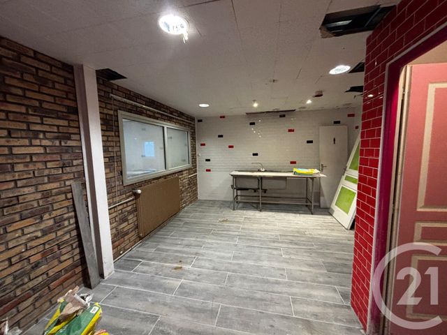 commerce à louer - 451.83 m2 - OULINS - 28 - CENTRE - Century 21 Agence De Diane