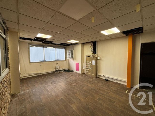 commerce à louer - 451.83 m2 - OULINS - 28 - CENTRE - Century 21 Agence De Diane