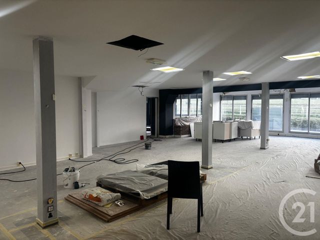 commerce à louer - 692.16 m2 - OULINS - 28 - CENTRE - Century 21 Agence De Diane