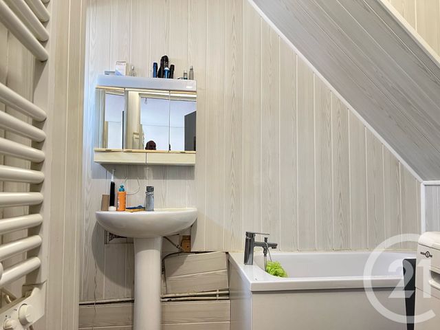 Appartement F2 à vendre - 2 pièces - 31.9 m2 - EZY SUR EURE - 27 - HAUTE-NORMANDIE - Century 21 Agence De Diane