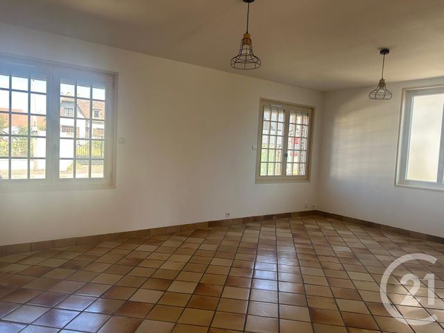 maison à louer - 6 pièces - 140.15 m2 - ST ANDRE DE L EURE - 27 - HAUTE-NORMANDIE - Century 21 Agence De Diane