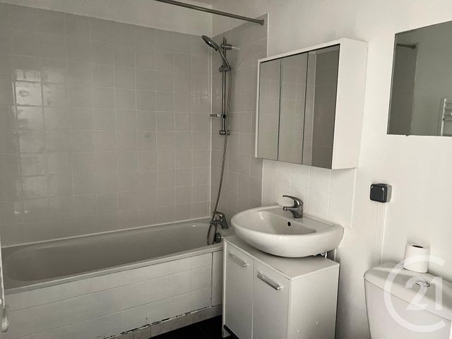 Appartement F3 à vendre - 4 pièces - 83.81 m2 - HOUDAN - 78 - ILE-DE-FRANCE - Century 21 Agence De Diane