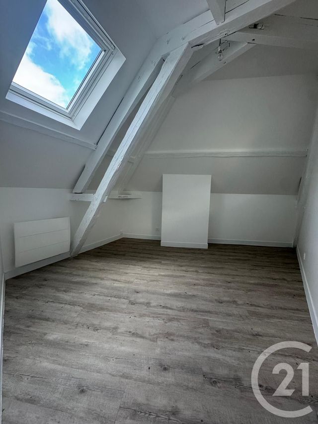 Appartement T2 à louer - 2 pièces - 33.0 m2 - GARENNES SUR EURE - 27 - HAUTE-NORMANDIE - Century 21 Agence De Diane