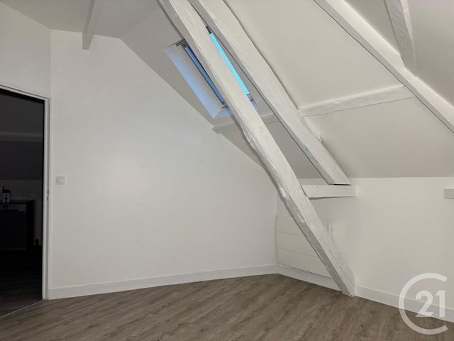 Appartement T2 à louer - 2 pièces - 33.0 m2 - GARENNES SUR EURE - 27 - HAUTE-NORMANDIE - Century 21 Agence De Diane