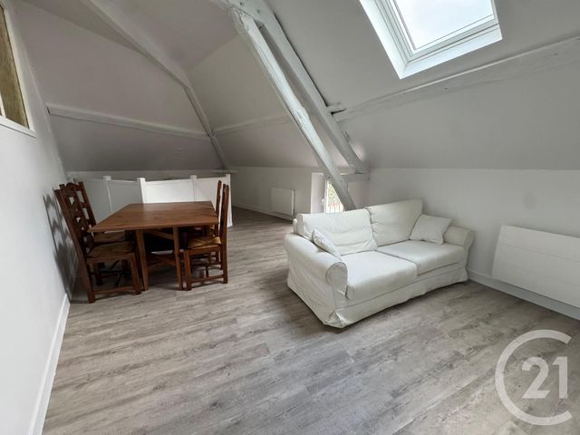 Appartement T2 à louer - 2 pièces - 33.0 m2 - GARENNES SUR EURE - 27 - HAUTE-NORMANDIE - Century 21 Agence De Diane