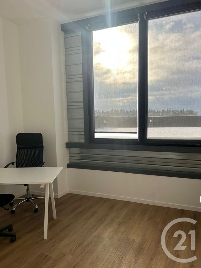 commerce à louer - 1800.0 m2 - HOUDAN - 78 - ILE-DE-FRANCE - Century 21 Agence De Diane