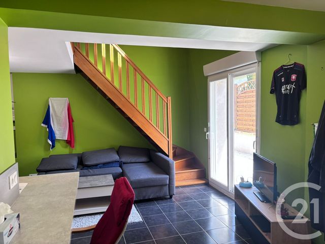 Appartement Duplex à louer - 2 pièces - 34.95 m2 - EZY SUR EURE - 27 - HAUTE-NORMANDIE - Century 21 Agence De Diane