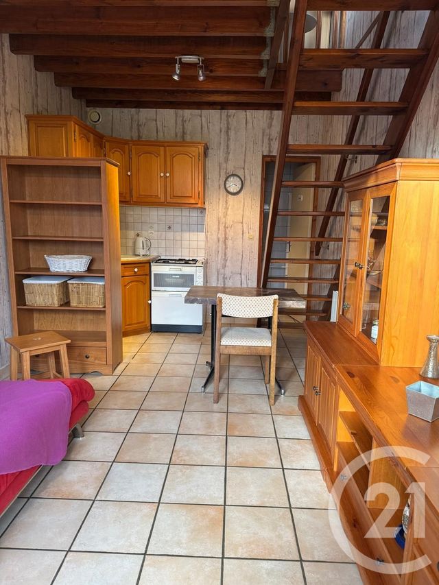 Appartement T2 à louer - 2 pièces - 23.18 m2 - BREVAL - 78 - ILE-DE-FRANCE - Century 21 Agence De Diane
