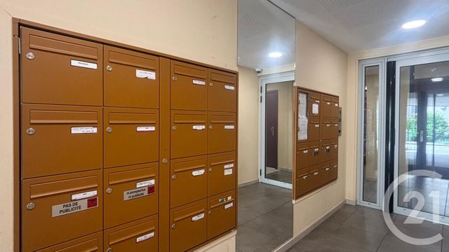 Appartement T2 à vendre - 2 pièces - 42.0 m2 - DREUX - 28 - CENTRE - Century 21 Agence De Diane