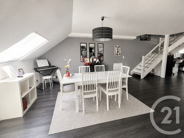 Appartement à vendre - 7 pièces - 114.65 m2 - EZY SUR EURE - 27 - HAUTE-NORMANDIE - Century 21 Agence De Diane