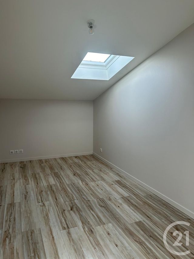 maison à louer - 4 pièces - 75.78 m2 - LA CHAPELLE LONGUEVILLE - 27 - HAUTE-NORMANDIE - Century 21 Agence De Diane