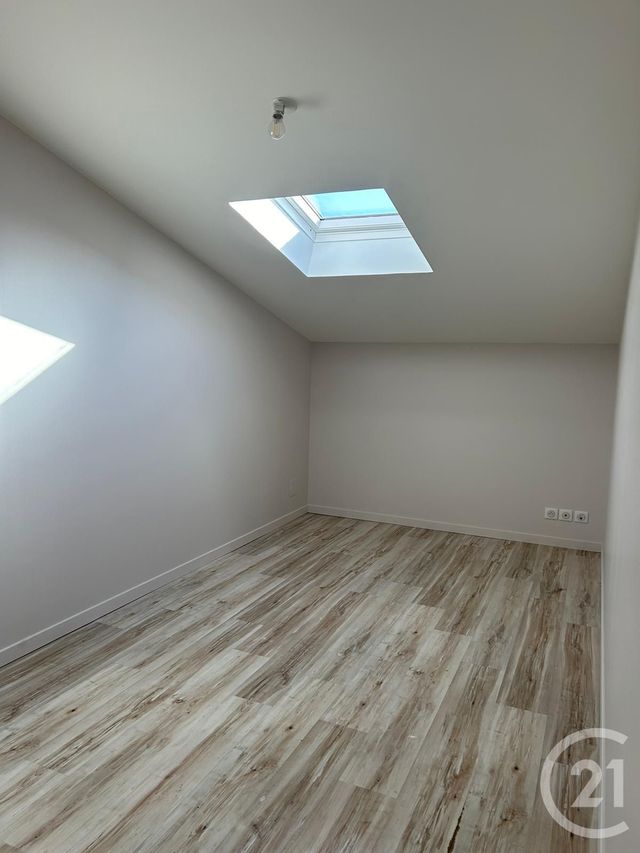 maison à louer - 4 pièces - 75.78 m2 - LA CHAPELLE LONGUEVILLE - 27 - HAUTE-NORMANDIE - Century 21 Agence De Diane