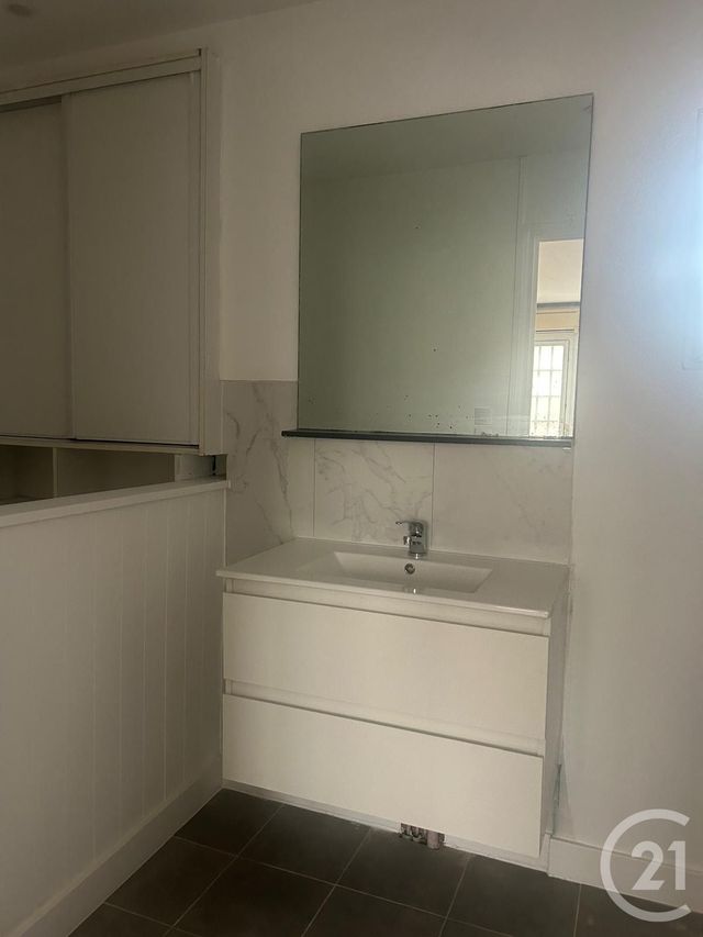 Appartement F3 à louer - 3 pièces - 51.0 m2 - ST MARTIN LA GARENNE - 78 - ILE-DE-FRANCE - Century 21 Agence De Diane