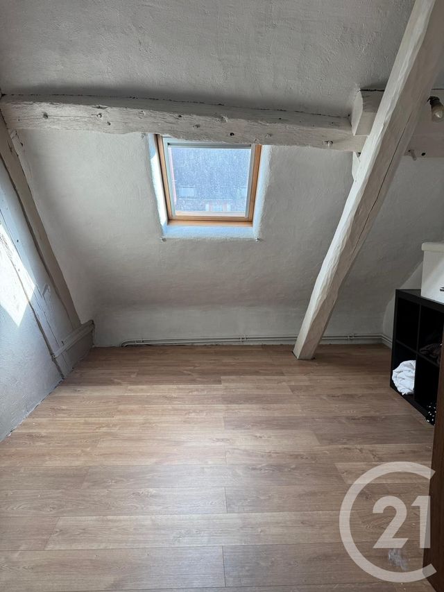 Appartement Triplex à louer - 4 pièces - 72.05 m2 - IVRY LA BATAILLE - 27 - HAUTE-NORMANDIE - Century 21 Agence De Diane