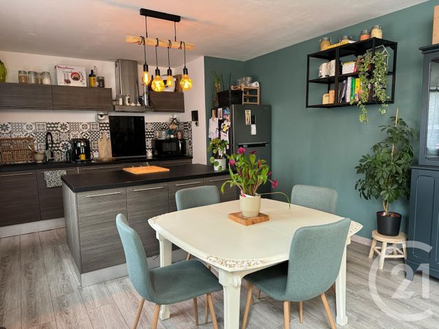 Appartement F3 à louer - 3 pièces - 71.14 m2 - EZY SUR EURE - 27 - HAUTE-NORMANDIE - Century 21 Agence De Diane