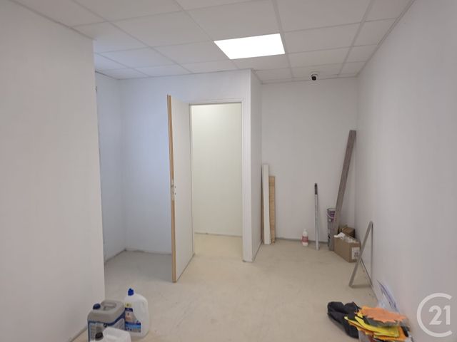 commerce à louer - 50.0 m2 - CROTH - 27 - HAUTE-NORMANDIE - Century 21 Agence De Diane