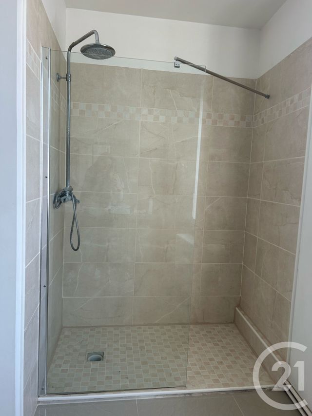 maison à louer - 4 pièces - 91.7 m2 - LA CHAUSSEE D IVRY - 28 - CENTRE - Century 21 Agence De Diane