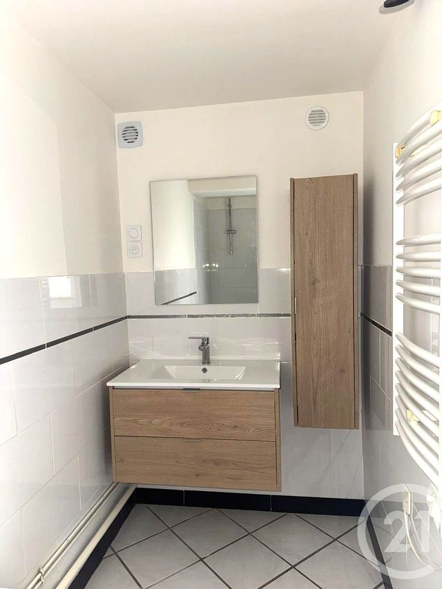 maison à louer - 4 pièces - 75.53 m2 - EZY SUR EURE - 27 - HAUTE-NORMANDIE - Century 21 Agence De Diane