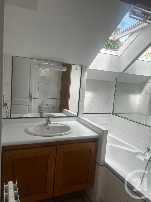 Appartement F3 à louer - 3 pièces - 39.9 m2 - SEPTEUIL - 78 - ILE-DE-FRANCE - Century 21 Agence De Diane