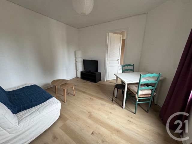 Appartement T2 à louer - 2 pièces - 28.18 m2 - DREUX - 28 - CENTRE - Century 21 Agence De Diane