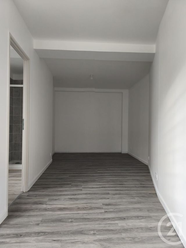 Appartement T2 à louer - 2 pièces - 49.0 m2 - NONANCOURT - 27 - HAUTE-NORMANDIE - Century 21 Agence De Diane