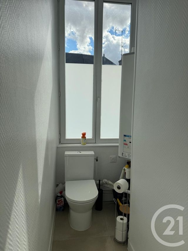 Appartement T2 à louer - 2 pièces - 46.5 m2 - GARENNES SUR EURE - 27 - HAUTE-NORMANDIE - Century 21 Agence De Diane