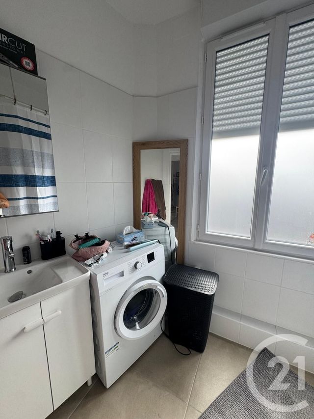Appartement T2 à louer - 2 pièces - 46.5 m2 - GARENNES SUR EURE - 27 - HAUTE-NORMANDIE - Century 21 Agence De Diane