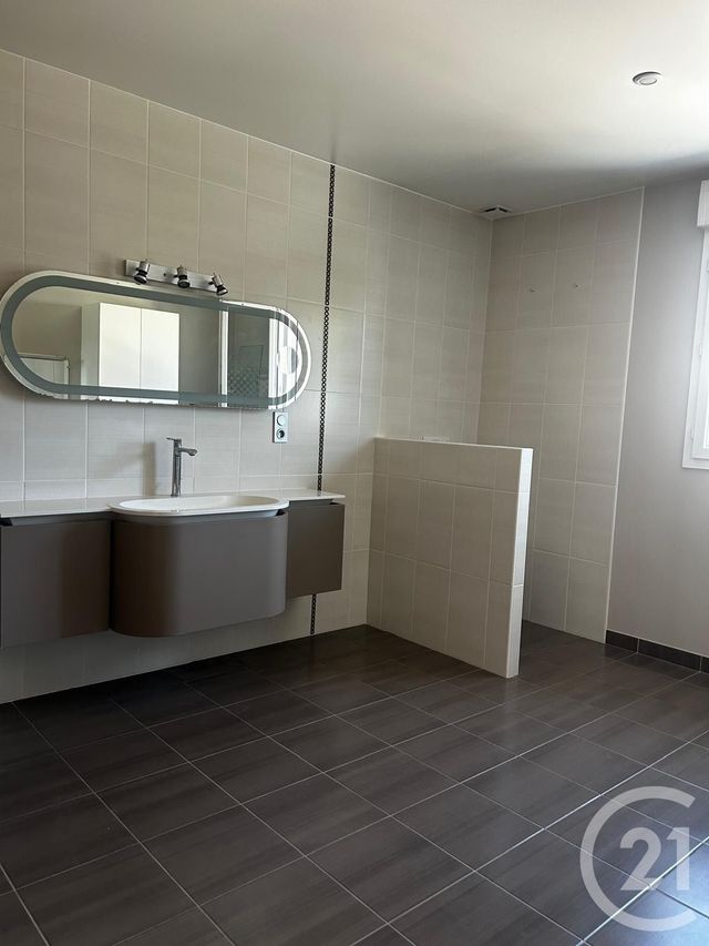 Appartement F7 à louer - 6 pièces - 210.04 m2 - EVREUX - 27 - HAUTE-NORMANDIE - Century 21 Agence De Diane