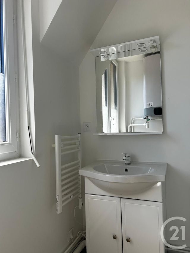 Appartement F2 à louer - 2 pièces - 30.03 m2 - EVREUX - 27 - HAUTE-NORMANDIE - Century 21 Agence De Diane