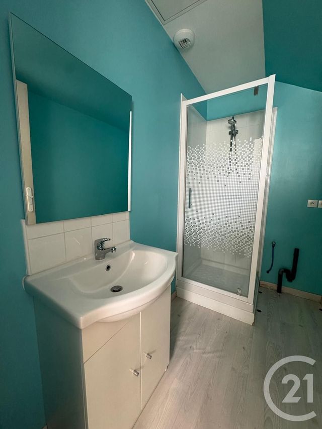 Appartement T2 à louer - 2 pièces - 34.66 m2 - ST REMY SUR AVRE - 28 - CENTRE - Century 21 Agence De Diane
