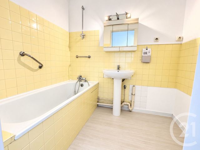 Appartement F3 à vendre - 3 pièces - 68.0 m2 - DREUX - 28 - CENTRE - Century 21 Agence De Diane