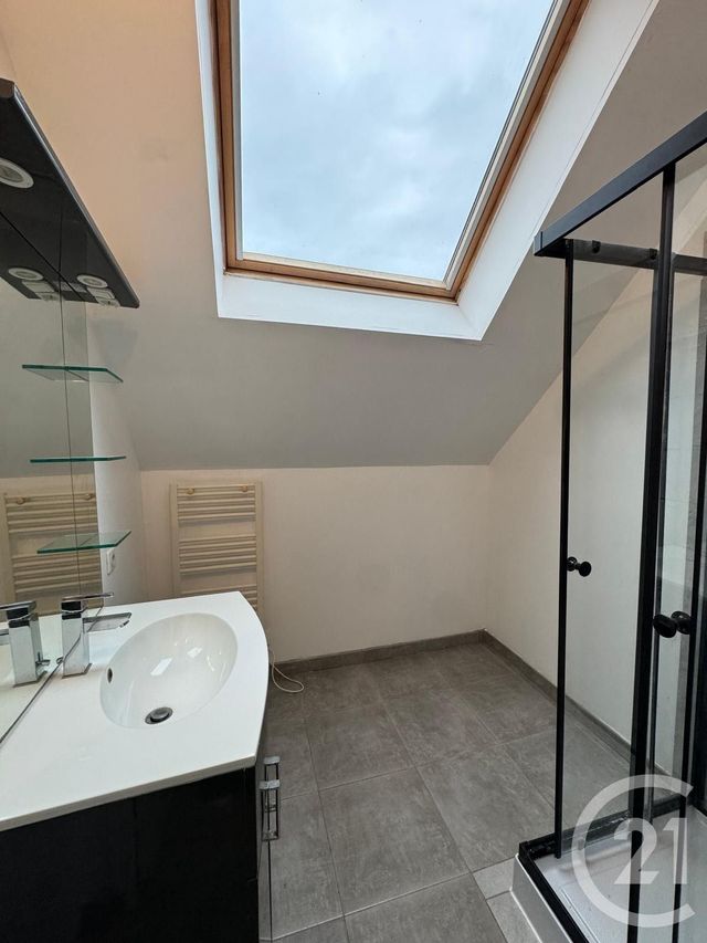 Appartement T2 à louer - 2 pièces - 48.62 m2 - LA COUTURE BOUSSEY - 27 - HAUTE-NORMANDIE - Century 21 Agence De Diane