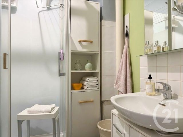 Appartement T3 à vendre - 3 pièces - 62.88 m2 - DREUX - 28 - CENTRE - Century 21 Agence De Diane