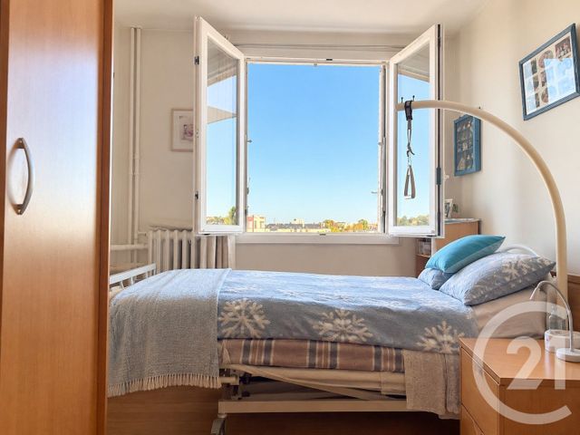 Appartement T3 à vendre - 3 pièces - 62.88 m2 - DREUX - 28 - CENTRE - Century 21 Agence De Diane