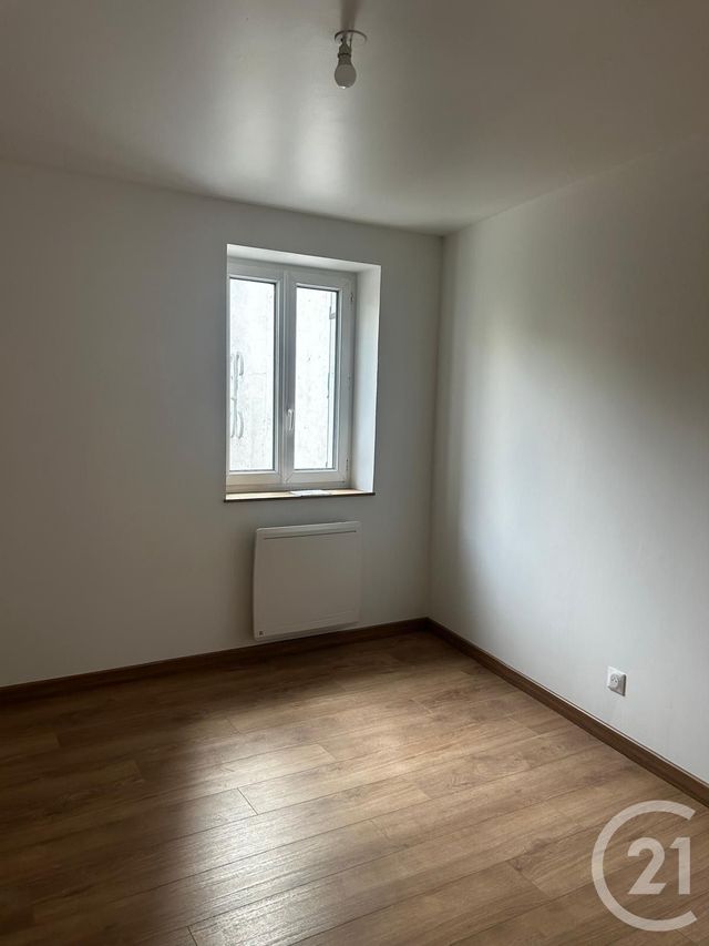 Appartement Triplex à louer - 4 pièces - 58.83 m2 - FOLLAINVILLE DENNEMONT - 78 - ILE-DE-FRANCE - Century 21 Agence De Diane