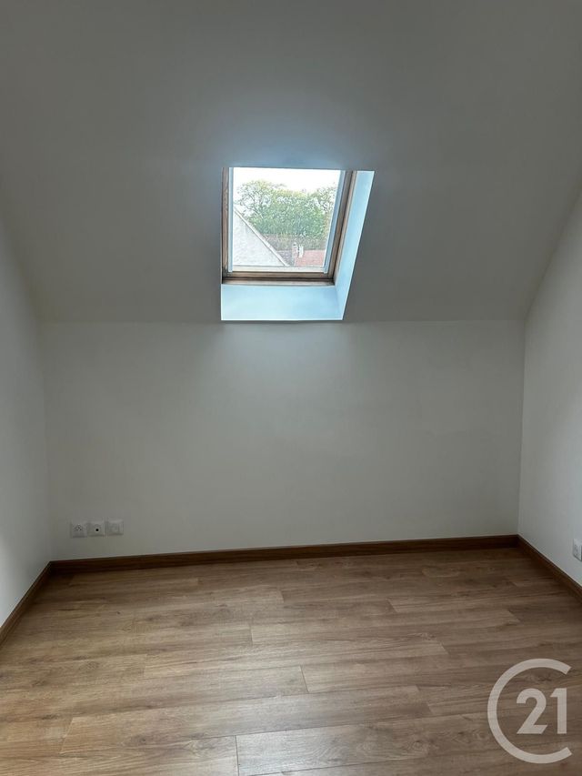 Appartement Triplex à louer - 4 pièces - 58.83 m2 - FOLLAINVILLE DENNEMONT - 78 - ILE-DE-FRANCE - Century 21 Agence De Diane