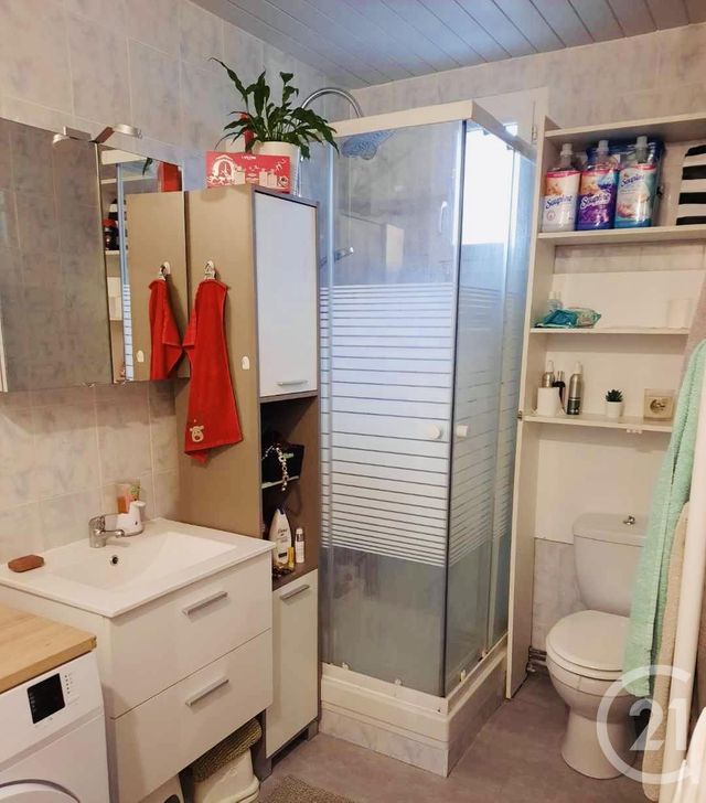 Afficher la photo en grand Appartement F3 à louer - 3 pièces - 50.0 m2 - OULINS - 28 - CENTRE - Century 21 Agence De Diane